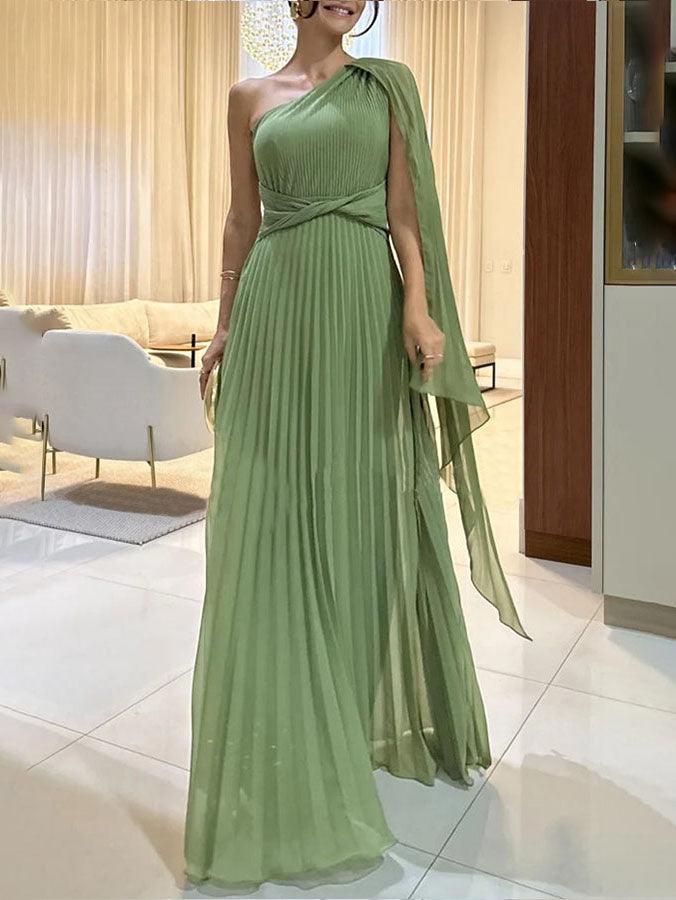 Elegantna tekuća plisirana maksi haljina s off-shoulder izrezom