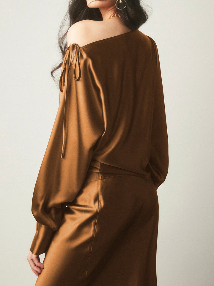 Bretanya® | Asimetrična satenska bluza s hladnim ramenom