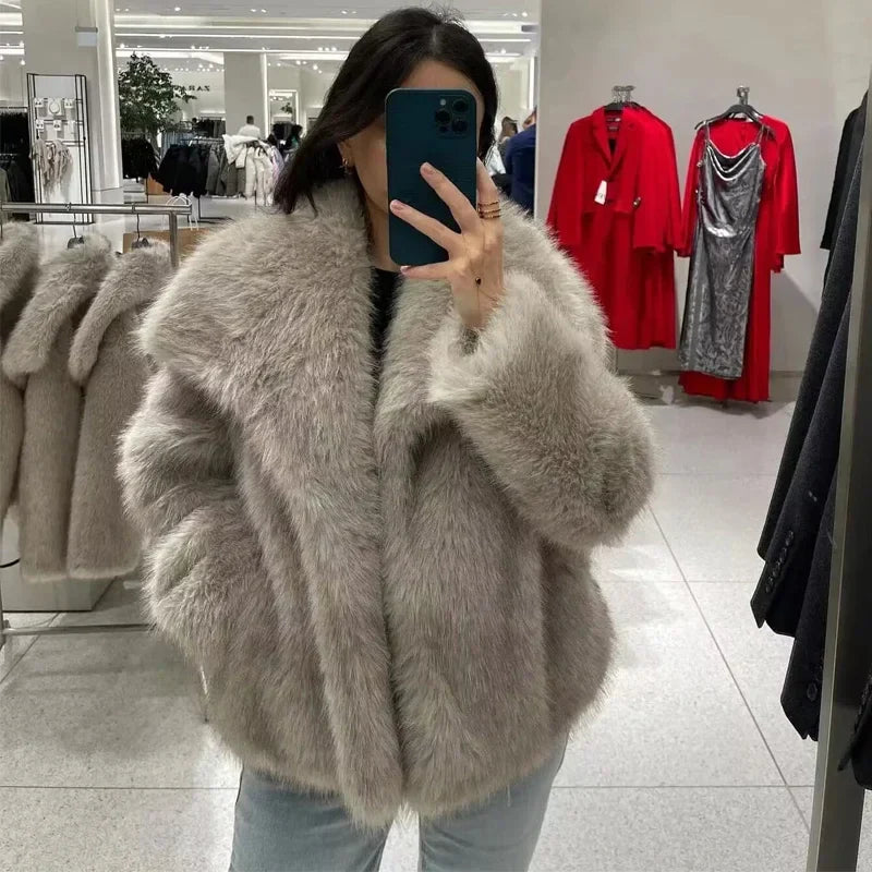 Aina | Elegantna umjetna krznena zimaska